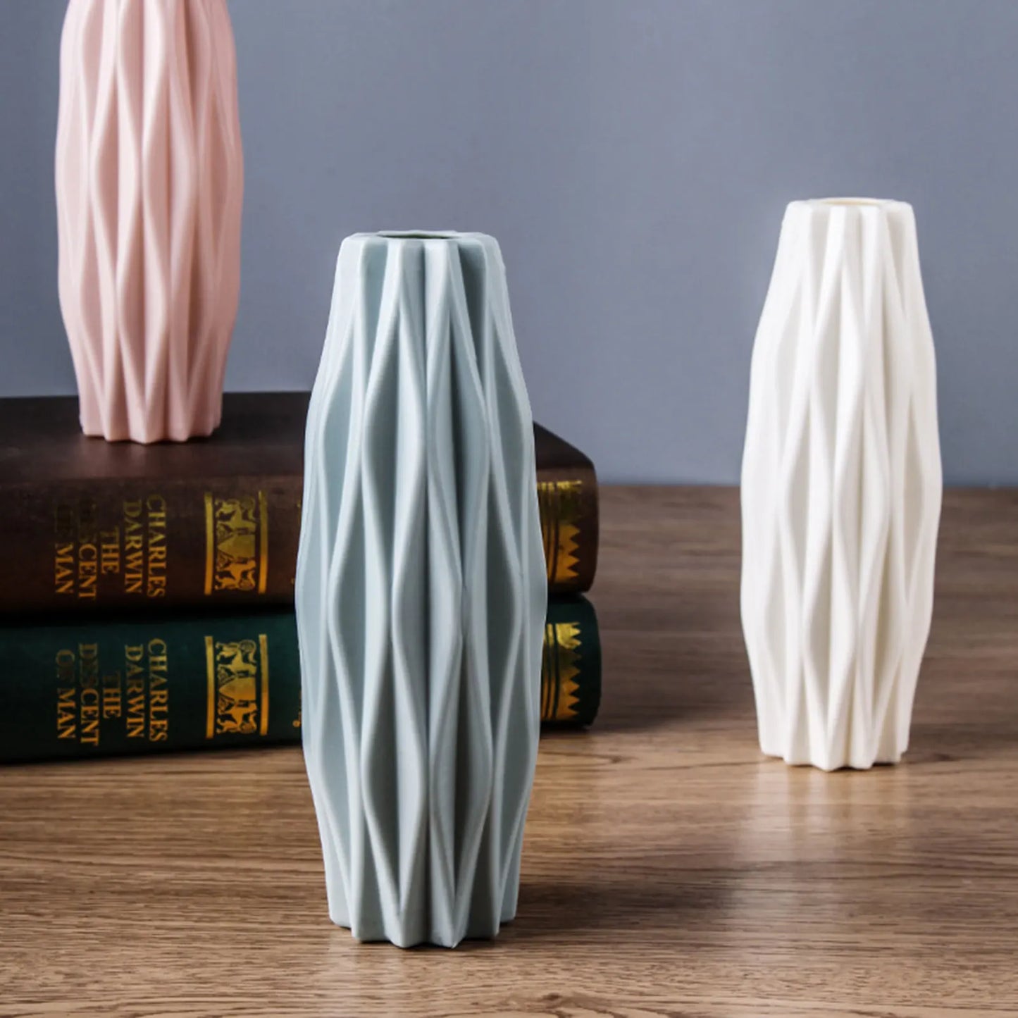 Vase en plastique seche | Plastic Dried Vase